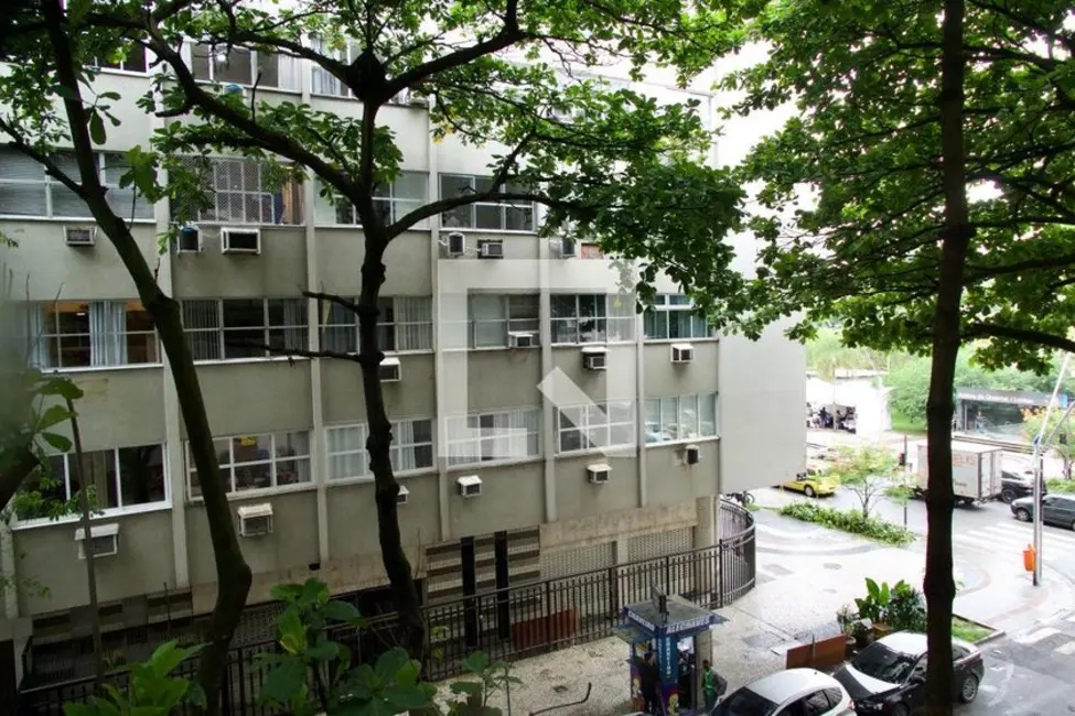 Foto 9 de Apartamento com 4 quartos à venda, 105m2 em Leblon, Rio De Janeiro - RJ