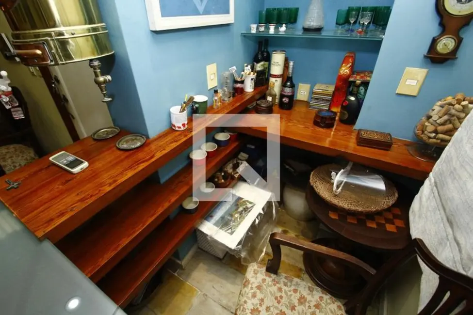 Apartamento com 3 quartos à venda, 137m2 em Laranjeiras, Rio De Janeiro - RJ - imagem 9 Foto 9 de Apartamento com 3 quartos à venda, 137m2 em Laranjeiras, Rio De Janeiro - RJ