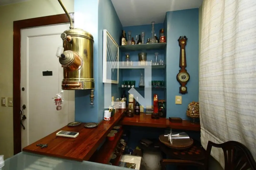 Apartamento com 3 quartos à venda, 137m2 em Laranjeiras, Rio De Janeiro - RJ - imagem 8 Foto 8 de Apartamento com 3 quartos à venda, 137m2 em Laranjeiras, Rio De Janeiro - RJ