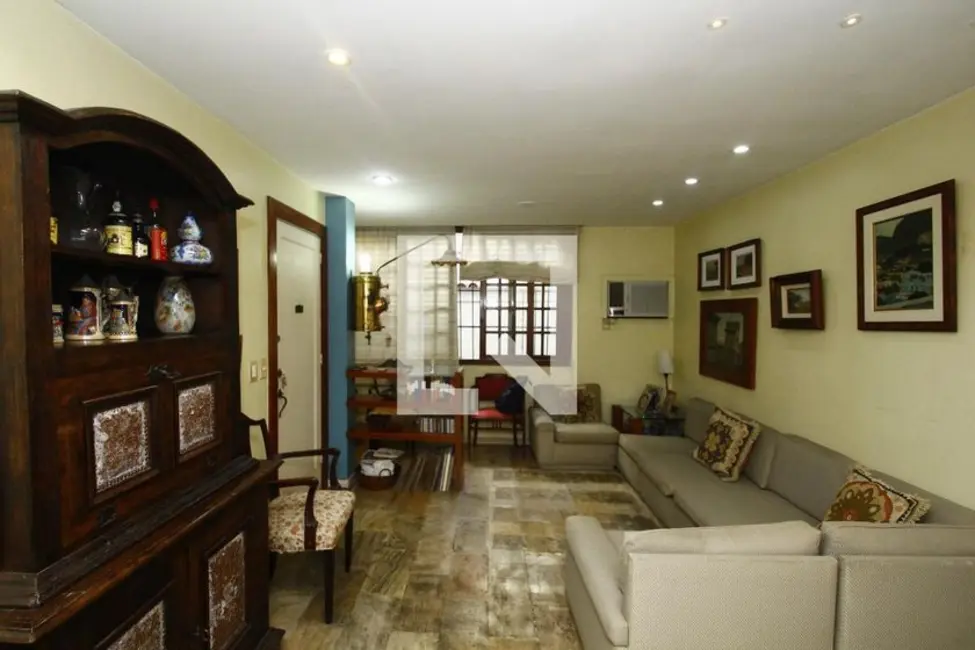 Apartamento com 3 quartos à venda, 137m2 em Laranjeiras, Rio De Janeiro - RJ - imagem 6 Foto 6 de Apartamento com 3 quartos à venda, 137m2 em Laranjeiras, Rio De Janeiro - RJ