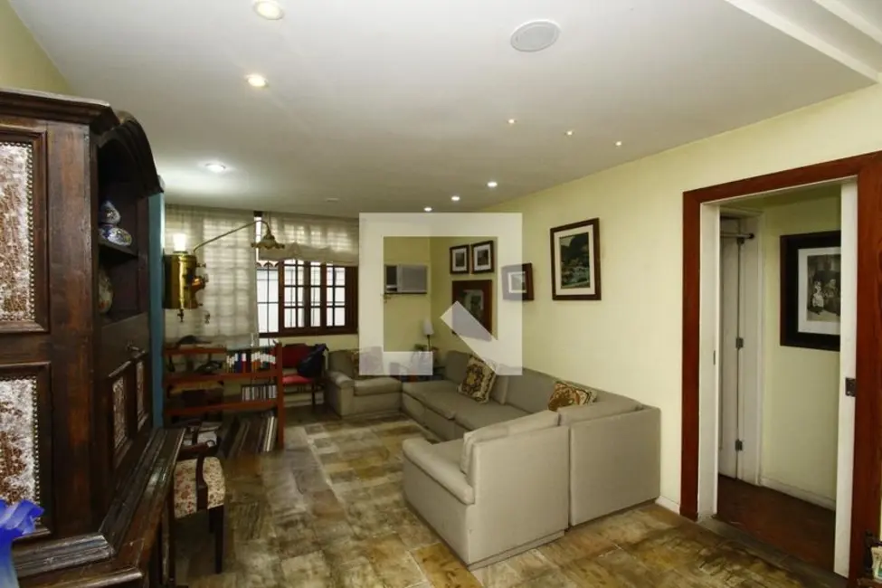 Apartamento com 3 quartos à venda, 137m2 em Laranjeiras, Rio De Janeiro - RJ - imagem 5 Foto 5 de Apartamento com 3 quartos à venda, 137m2 em Laranjeiras, Rio De Janeiro - RJ
