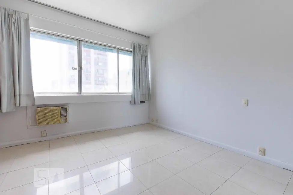 Apartamento com 3 quartos à venda, 130m2 em Laranjeiras, Rio De Janeiro - RJ - imagem 6 Foto 6 de Apartamento com 3 quartos à venda, 130m2 em Laranjeiras, Rio De Janeiro - RJ