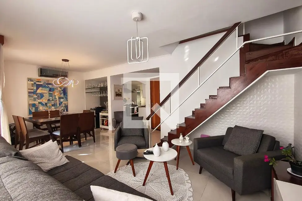 Casa de Condomínio com 3 quartos à venda, 178m2 em Rio De Janeiro - RJ - imagem 3 Foto 3 de Casa de Condomínio com 3 quartos à venda, 178m2 em Rio De Janeiro - RJ