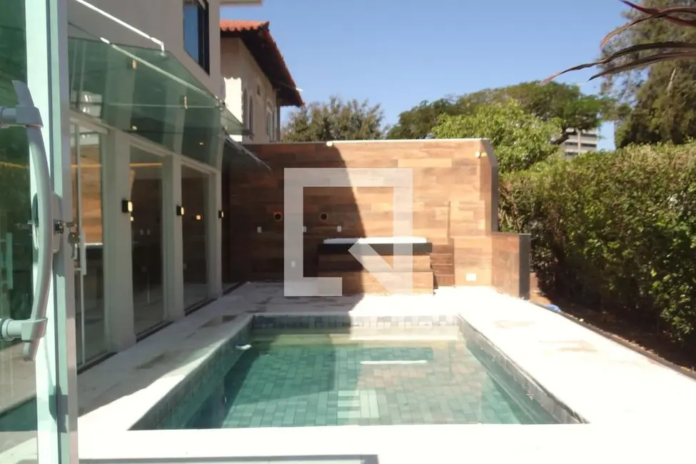 Casa com 7 quartos à venda, 384m2 em Barra da Tijuca, Rio De Janeiro - RJ - imagem 6 Foto 6 de Casa com 7 quartos à venda, 384m2 em Barra da Tijuca, Rio De Janeiro - RJ