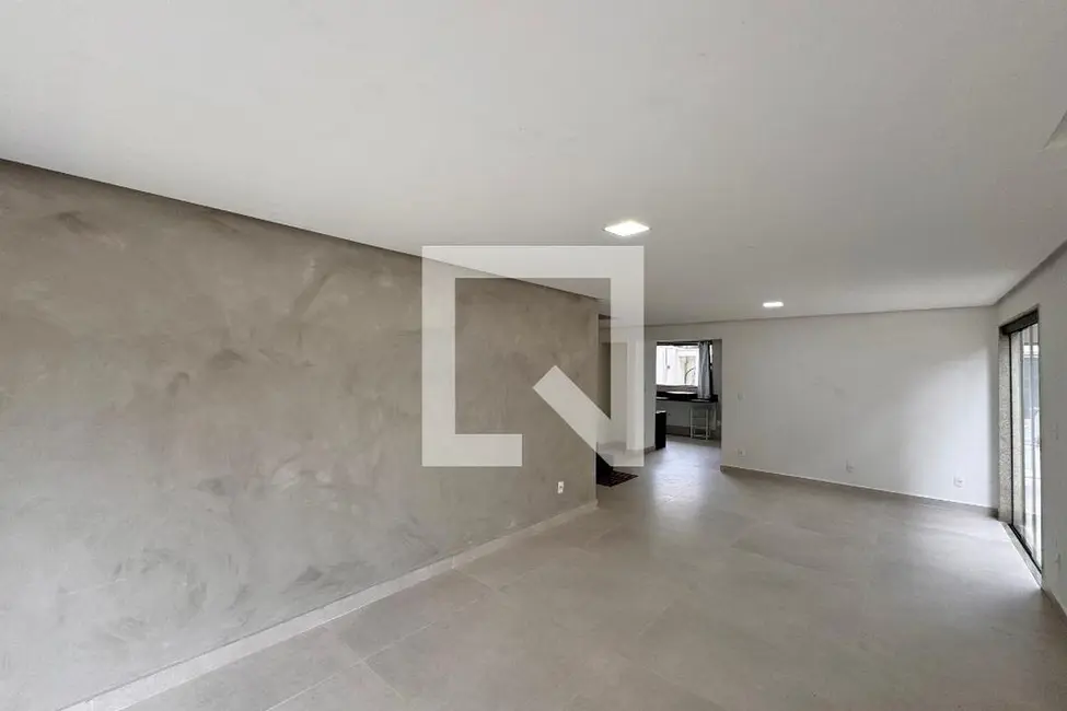 Casa com 3 quartos à venda, 280m2 em Rio De Janeiro - RJ - imagem 2 Foto 2 de Casa com 3 quartos à venda, 280m2 em Rio De Janeiro - RJ