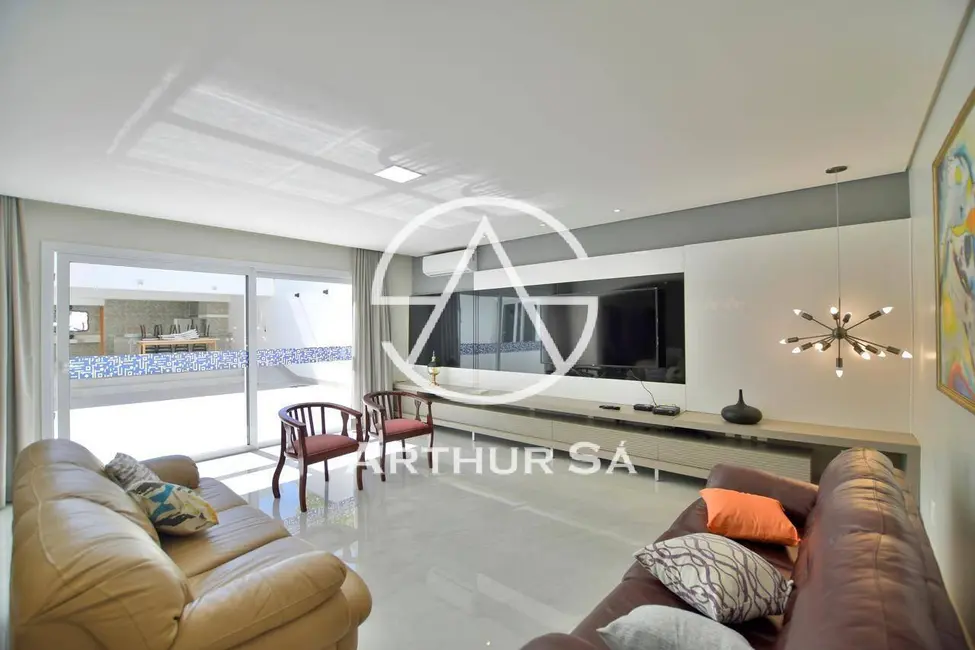 Casa com 3 quartos à venda, 1000m2 em Brasilia - DF - imagem 3 Foto 3 de Casa com 3 quartos à venda, 1000m2 em Brasilia - DF