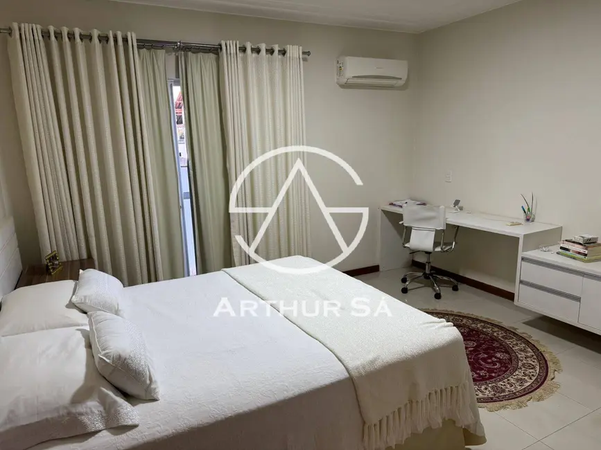 Casa com 5 quartos à venda, 1800m2 em Brasilia - DF - imagem 8 Foto 8 de Casa com 5 quartos à venda, 1800m2 em Brasilia - DF