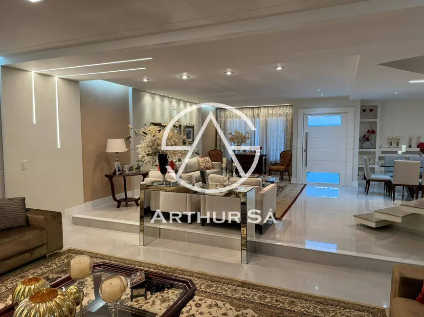 Casa com 5 quartos à venda, 1800m2 em Brasilia - DF - imagem 5 Foto 5 de Casa com 5 quartos à venda, 1800m2 em Brasilia - DF