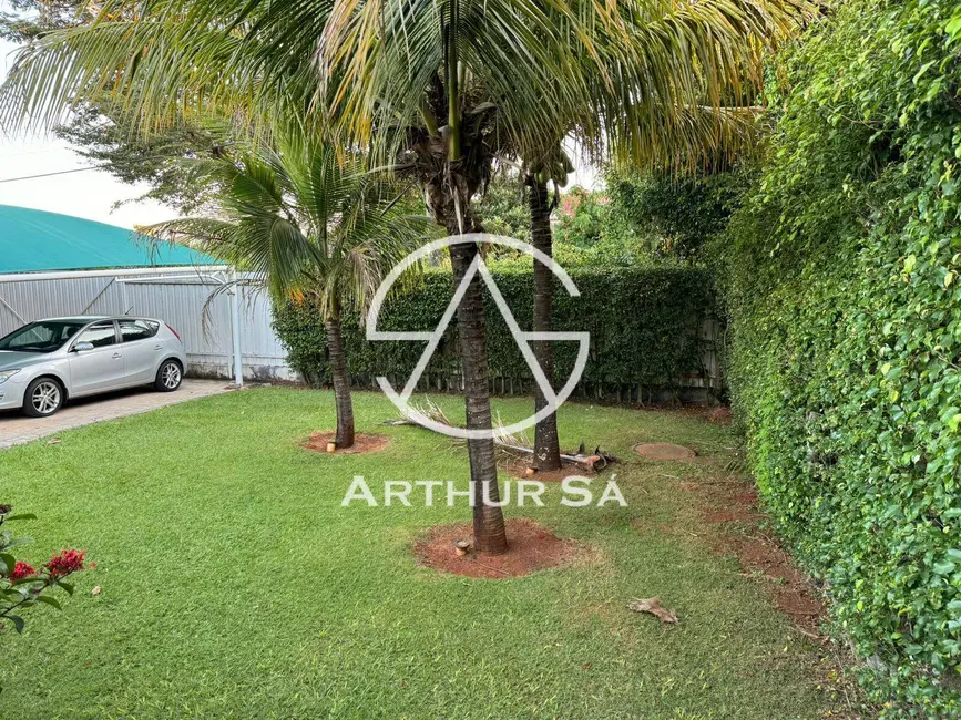 Casa com 4 quartos à venda, 1200m2 em Brasilia - DF - imagem 9 Foto 9 de Casa com 4 quartos à venda, 1200m2 em Brasilia - DF