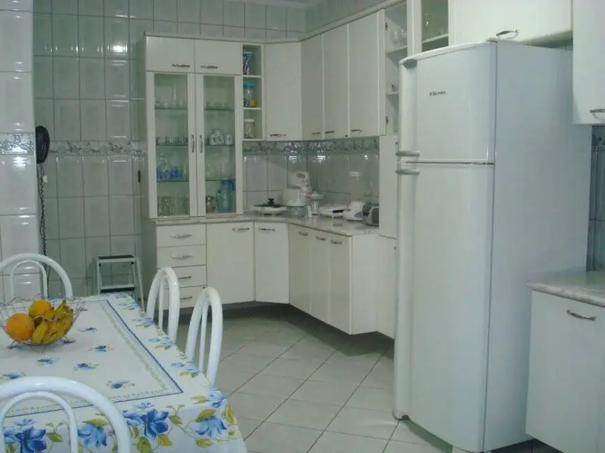 Foto 6 de Casa com 3 quartos à venda, 300m2 em Sao Jose Dos Campos - SP