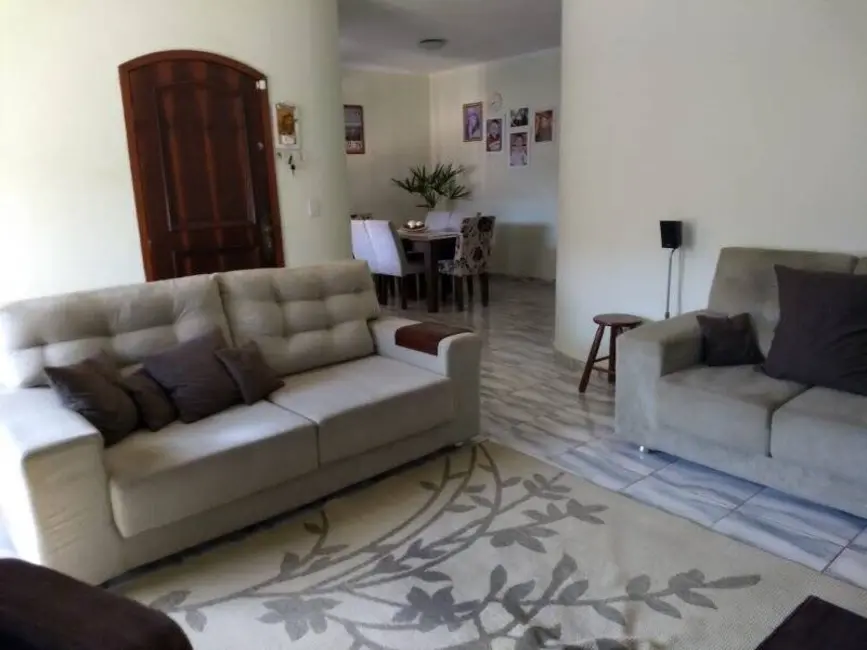 Foto 4 de Casa com 3 quartos à venda, 300m2 em Sao Jose Dos Campos - SP