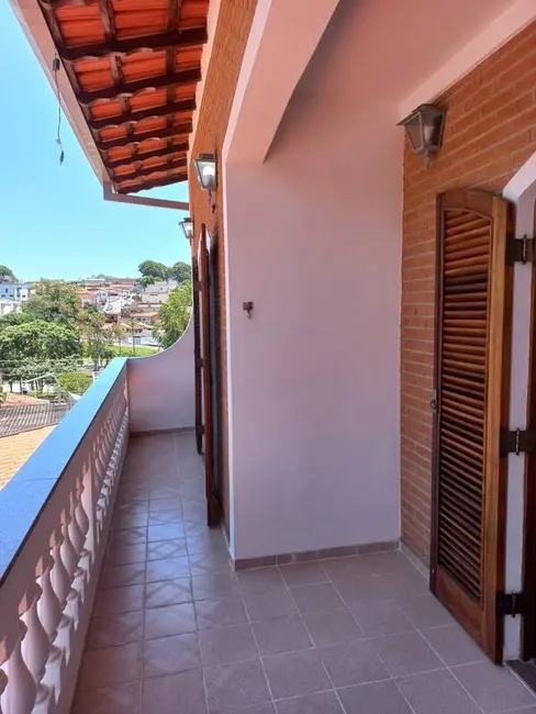 Foto 8 de Sobrado com 4 quartos à venda e para alugar, 250m2 em Sao Jose Dos Campos - SP