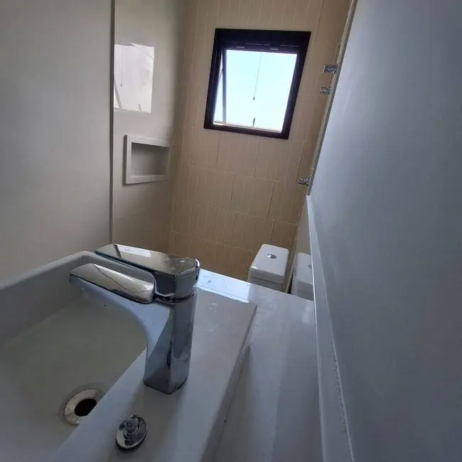 Casa com 3 quartos à venda, 450m2 em Sao Jose Dos Campos - SP - imagem 7 Foto 7 de Casa com 3 quartos à venda, 450m2 em Sao Jose Dos Campos - SP