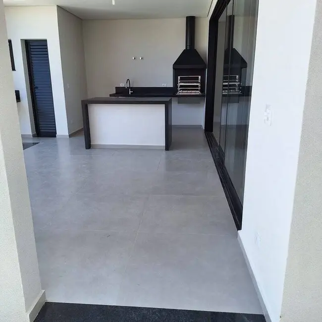 Casa com 3 quartos à venda, 450m2 em Sao Jose Dos Campos - SP - imagem 3 Foto 3 de Casa com 3 quartos à venda, 450m2 em Sao Jose Dos Campos - SP