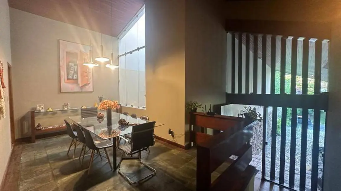 Casa com 4 quartos à venda e para alugar, 4312m2 em Sao Jose Dos Campos - SP - imagem 3 Foto 3 de Casa com 4 quartos à venda e para alugar, 4312m2 em Sao Jose Dos Campos - SP