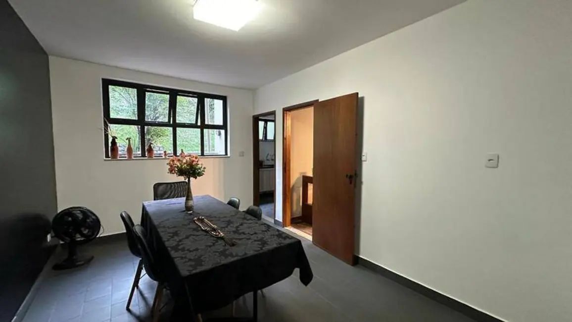 Casa com 4 quartos à venda e para alugar, 4312m2 em Sao Jose Dos Campos - SP - imagem 4 Foto 4 de Casa com 4 quartos à venda e para alugar, 4312m2 em Sao Jose Dos Campos - SP