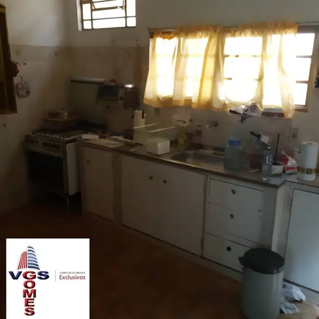 Foto 3 de Casa com 2 quartos à venda, 1000m2 em Sao Jose Dos Campos - SP