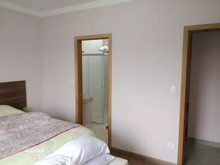 Foto 4 de Casa com 4 quartos à venda, 327m2 em Jardim Cristina, Jundiai - SP