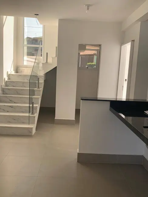 Foto 2 de Casa com 3 quartos à venda, 110m2 em Horto Santo Antonio, Jundiai - SP