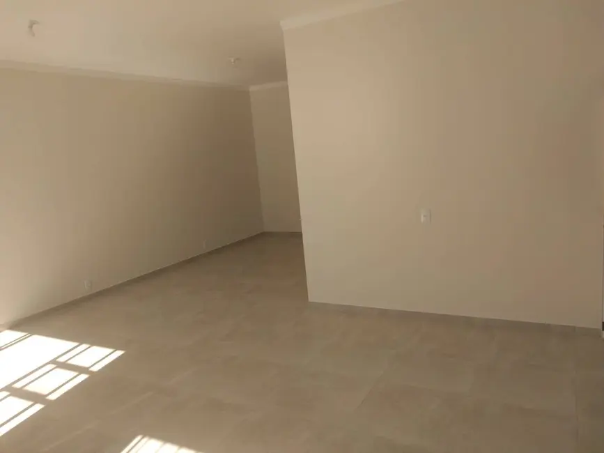 Casa com 3 quartos à venda, 94m2 em Jardim Marambaia, Jundiai - SP - imagem 5 Foto 5 de Casa com 3 quartos à venda, 94m2 em Jardim Marambaia, Jundiai - SP