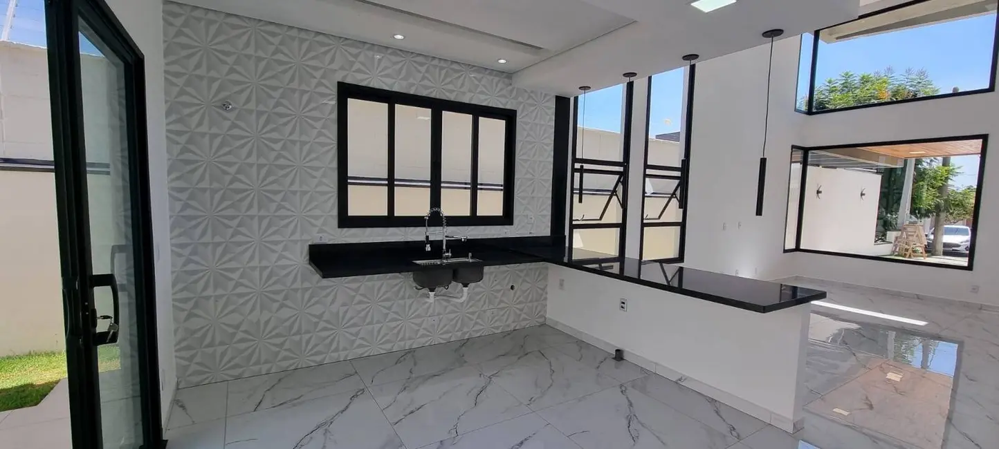 Casa de Condomínio com 3 quartos à venda, 155m2 em Itupeva - SP - imagem 4 Foto 4 de Casa de Condomínio com 3 quartos à venda, 155m2 em Itupeva - SP