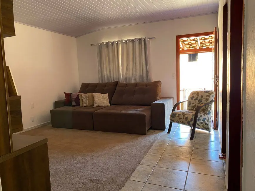 Chácara com 4 quartos à venda, 170m2 em Jardim das Tulipas, Jundiai - SP - imagem 3 Foto 3 de Chácara com 4 quartos à venda, 170m2 em Jardim das Tulipas, Jundiai - SP