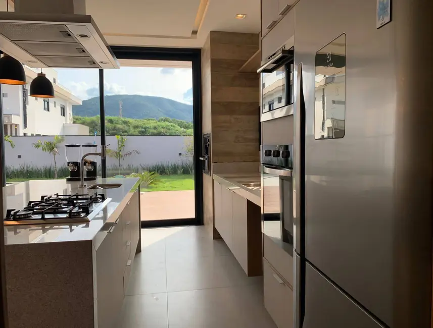 Foto 3 de Casa de Condomínio com 4 quartos à venda, 265m2 em Jardim Novo Mundo, Jundiai - SP