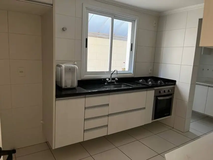 Casa de Condomínio com 3 quartos para alugar, 150m2 em Jardim Ermida I, Jundiai - SP - imagem 4 Foto 4 de Casa de Condomínio com 3 quartos para alugar, 150m2 em Jardim Ermida I, Jundiai - SP