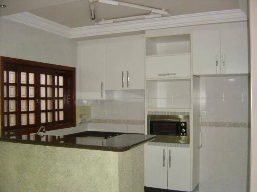 Casa com 3 quartos à venda, 200m2 em Jardim Sarapiranga, Jundiai - SP - imagem 4 Foto 4 de Casa com 3 quartos à venda, 200m2 em Jardim Sarapiranga, Jundiai - SP