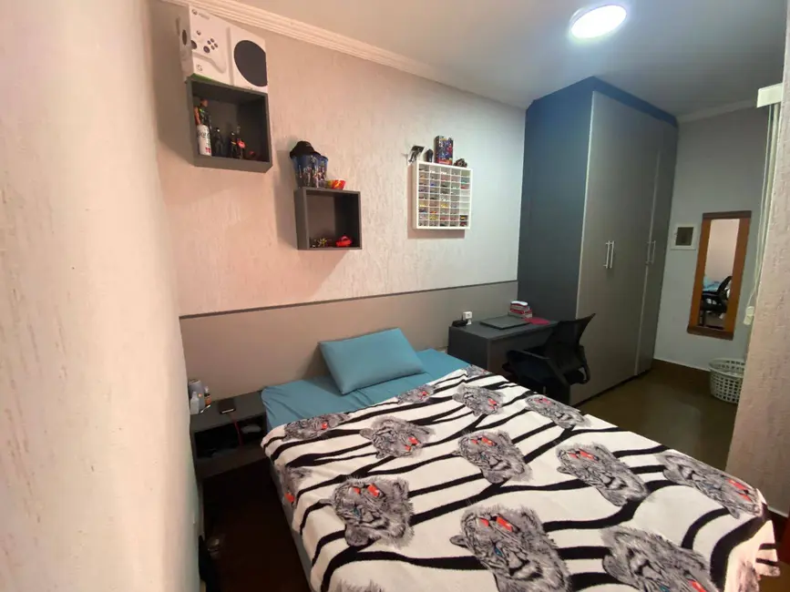 Casa com 4 quartos à venda, 330m2 em Vila Aparecida, Jundiai - SP - imagem 9 Foto 9 de Casa com 4 quartos à venda, 330m2 em Vila Aparecida, Jundiai - SP