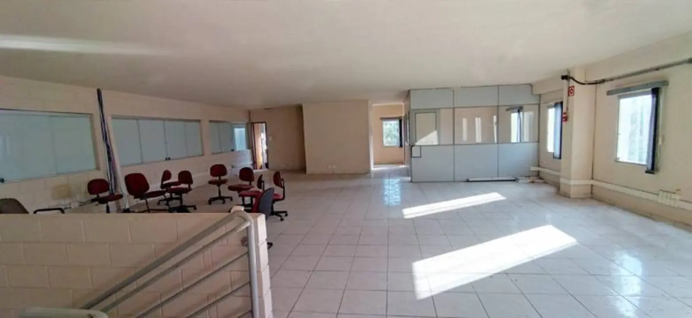 Armazém / Galpão para alugar, 1820m2 em Jardim Planalto, Jundiai - SP - imagem 3 Foto 3 de Armazém / Galpão para alugar, 1820m2 em Jardim Planalto, Jundiai - SP