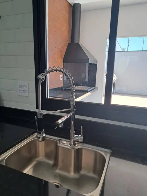 Casa com 4 quartos à venda, 200m2 em Itupeva - SP - imagem 3 Foto 3 de Casa com 4 quartos à venda, 200m2 em Itupeva - SP