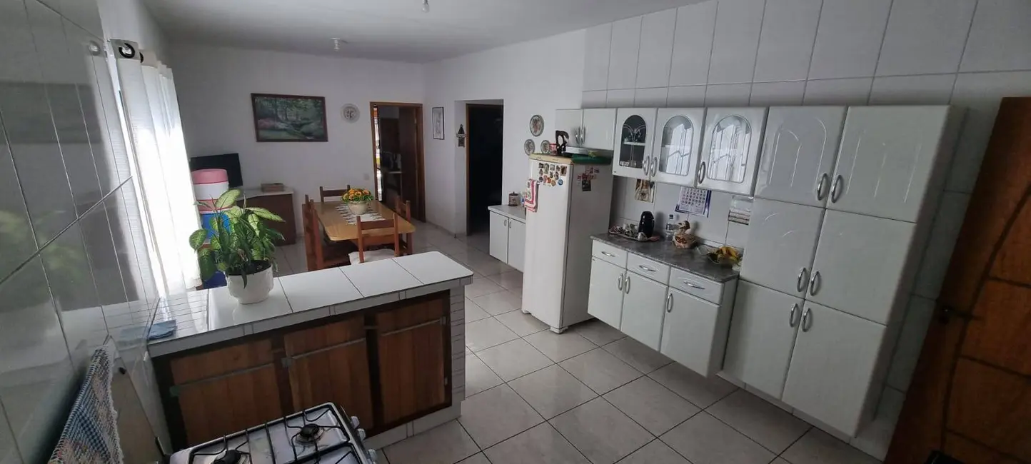 Casa com 3 quartos à venda, 200m2 em Itupeva - SP - imagem 5 Foto 5 de Casa com 3 quartos à venda, 200m2 em Itupeva - SP