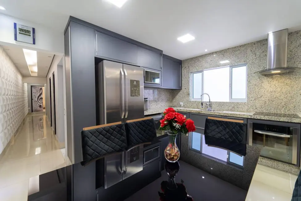 Casa com 3 quartos à venda, 160m2 em Itupeva - SP - imagem 4 Foto 4 de Casa com 3 quartos à venda, 160m2 em Itupeva - SP