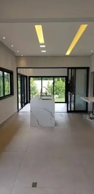 Foto 3 de Casa de Condomínio com 4 quartos à venda, 265m2 em Caxambu, Jundiai - SP