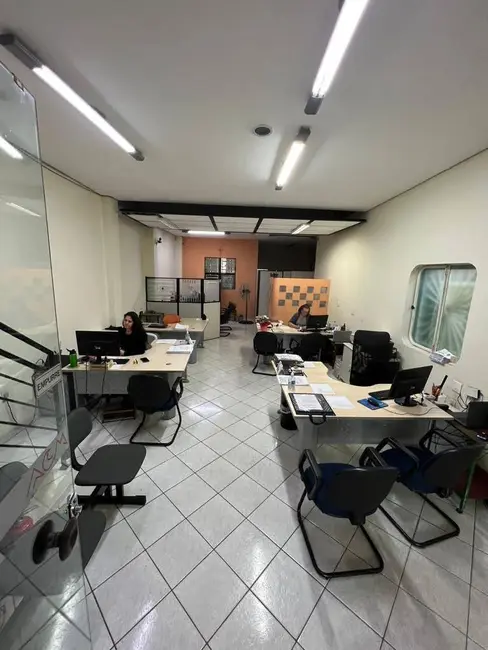 Sala Comercial à venda e para alugar, 279m2 em Vila Arens II, Jundiai - SP - imagem 3 Foto 3 de Sala Comercial à venda e para alugar, 279m2 em Vila Arens II, Jundiai - SP