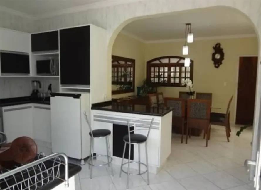 Foto 2 de Casa com 3 quartos à venda, 223m2 em Vila Vianelo, Jundiai - SP