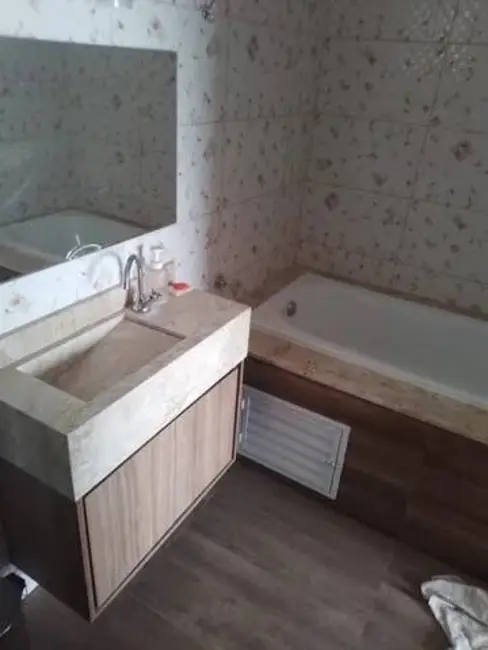 Foto 7 de Casa com 4 quartos à venda e para alugar, 320m2 em Jardim do Lago, Jundiai - SP