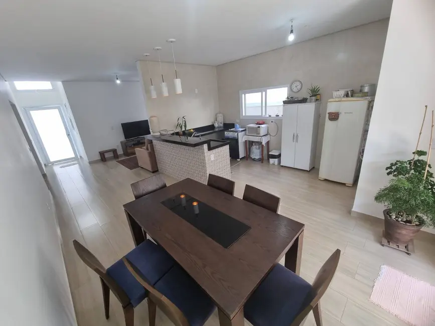 Casa de Condomínio com 3 quartos à venda, 147m2 em Itupeva - SP - imagem 3 Foto 3 de Casa de Condomínio com 3 quartos à venda, 147m2 em Itupeva - SP