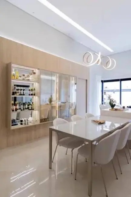 Casa de Condomínio com 3 quartos à venda, 140m2 em Jardim Ermida I, Jundiai - SP - imagem 4 Foto 4 de Casa de Condomínio com 3 quartos à venda, 140m2 em Jardim Ermida I, Jundiai - SP