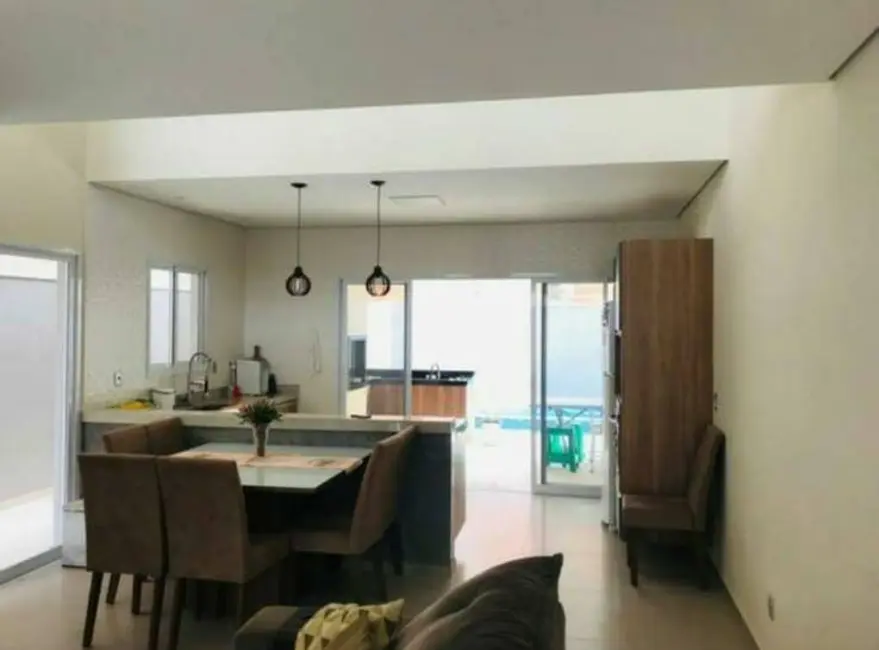 Casa de Condomínio com 3 quartos à venda, 172m2 em Itupeva - SP - imagem 1 Foto 1 de Casa de Condomínio com 3 quartos à venda, 172m2 em Itupeva - SP