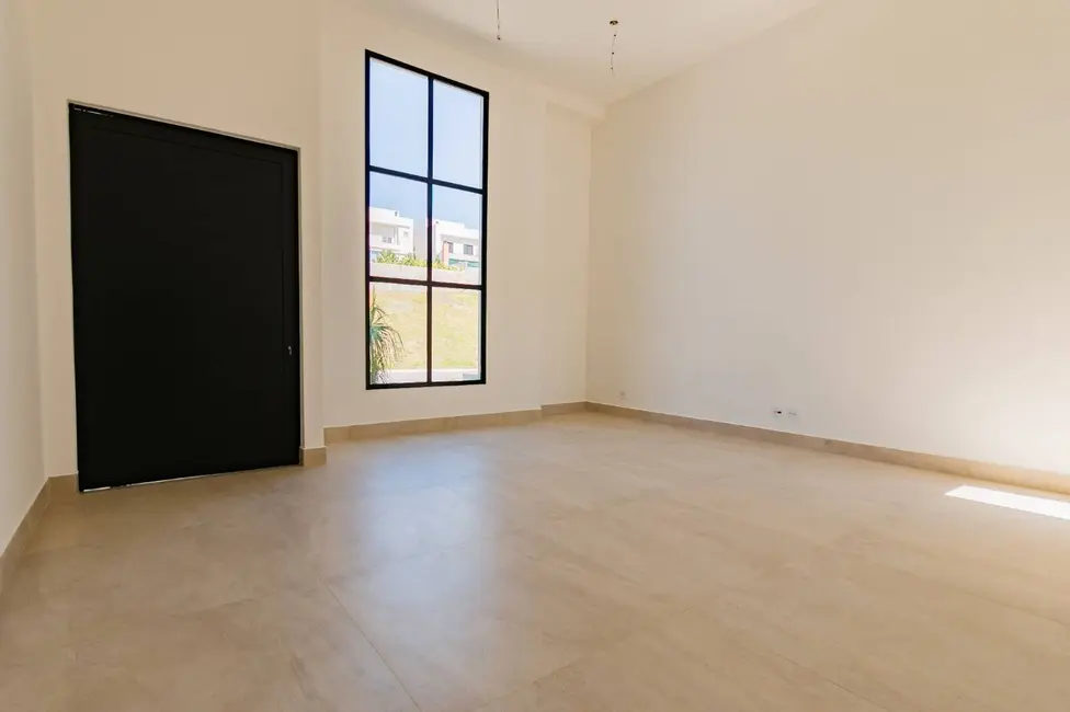 Casa de Condomínio com 3 quartos à venda, 182m2 em Jardim América II, Valinhos - SP - imagem 3 Foto 3 de Casa de Condomínio com 3 quartos à venda, 182m2 em Jardim América II, Valinhos - SP