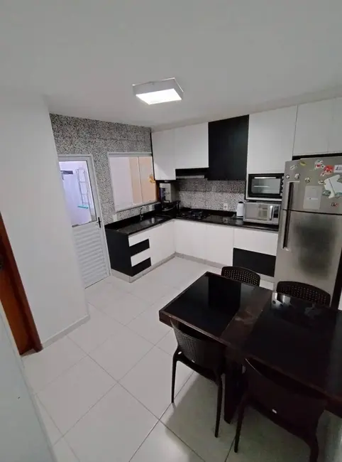 Foto 1 de Casa de Condomínio com 2 quartos à venda, 80m2 em Capela, Vinhedo - SP