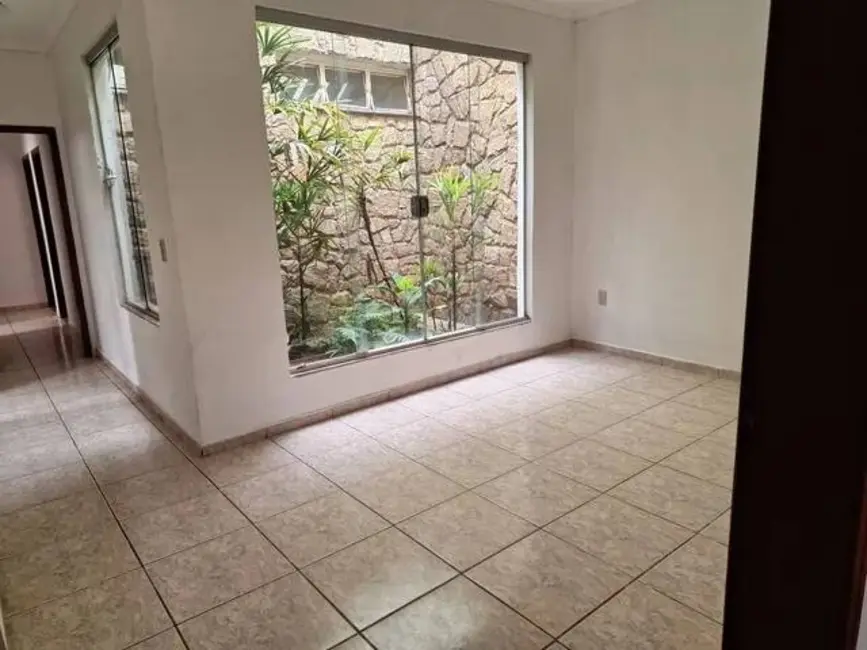 Foto 2 de Casa com 3 quartos à venda, 236m2 em Cidade Nova, Jundiai - SP