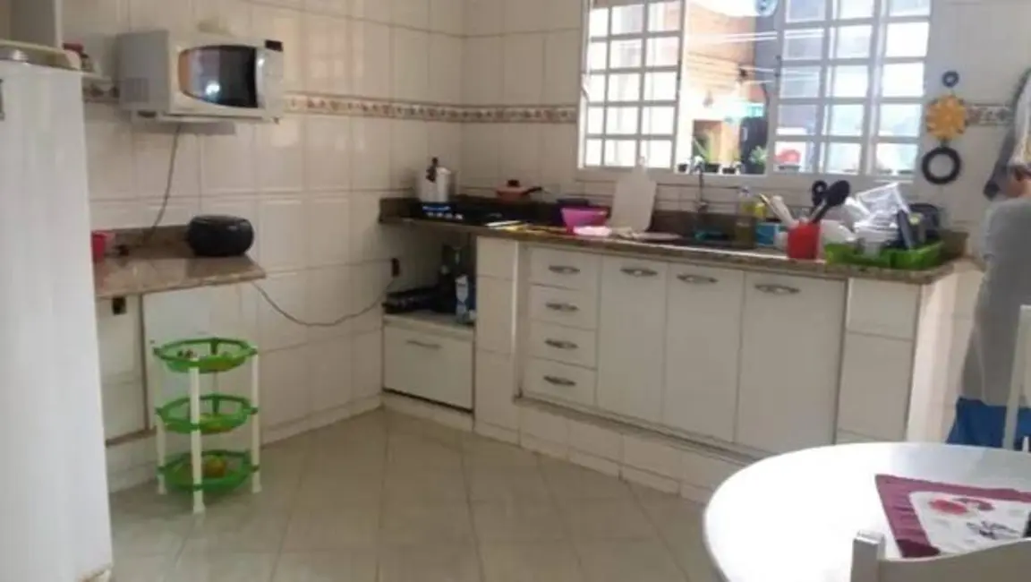 Foto 2 de Casa com 3 quartos à venda, 175m2 em Jundiai - SP