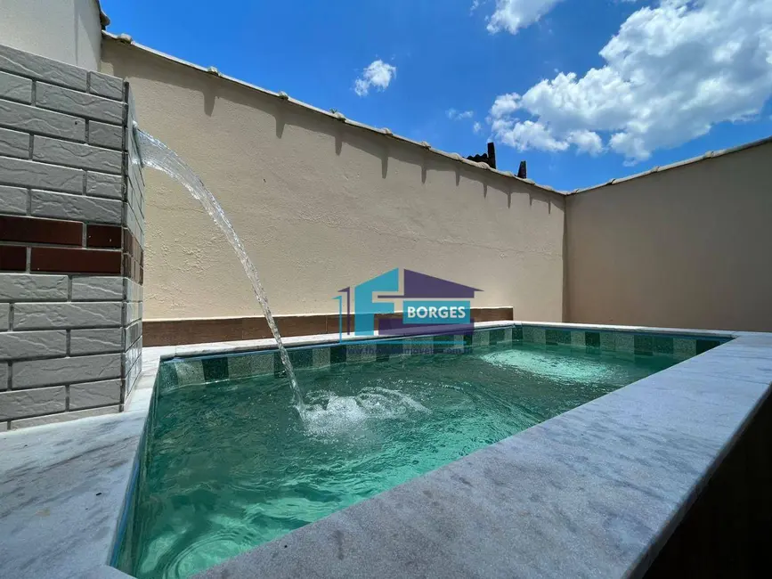 Casa com 2 quartos para alugar, 300m2 em Mongagua - SP - imagem 1 Foto 1 de Casa com 2 quartos para alugar, 300m2 em Mongagua - SP