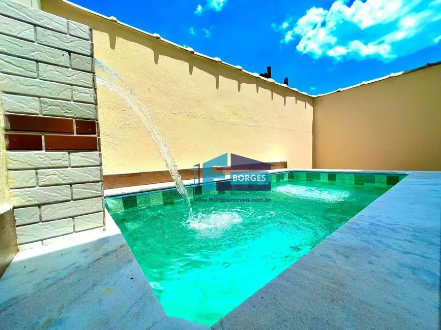 Casa com 2 quartos para alugar, 300m2 em Mongagua - SP - imagem 2 Foto 2 de Casa com 2 quartos para alugar, 300m2 em Mongagua - SP