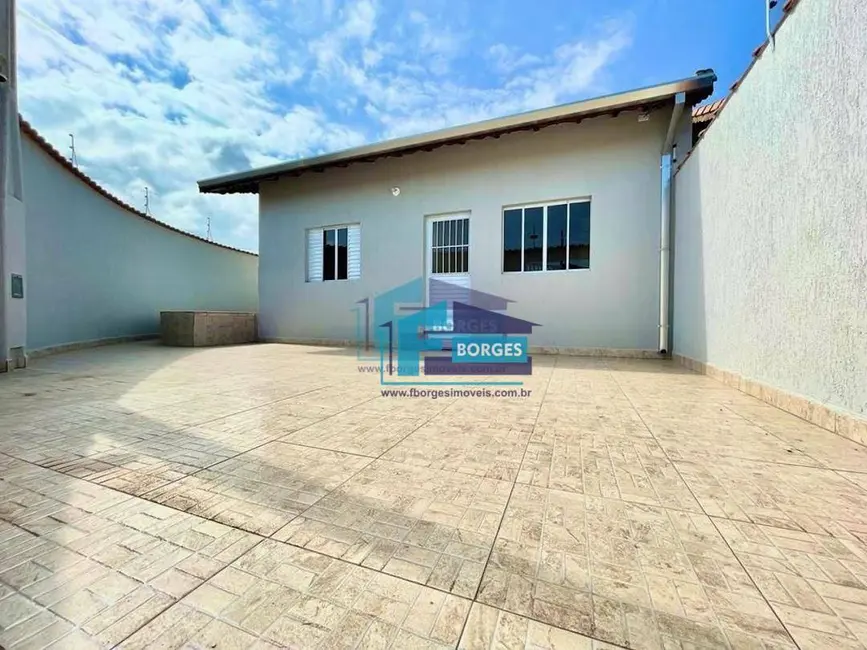 Foto 6 de Casa com 2 quartos à venda, 147m2 em Mongagua - SP