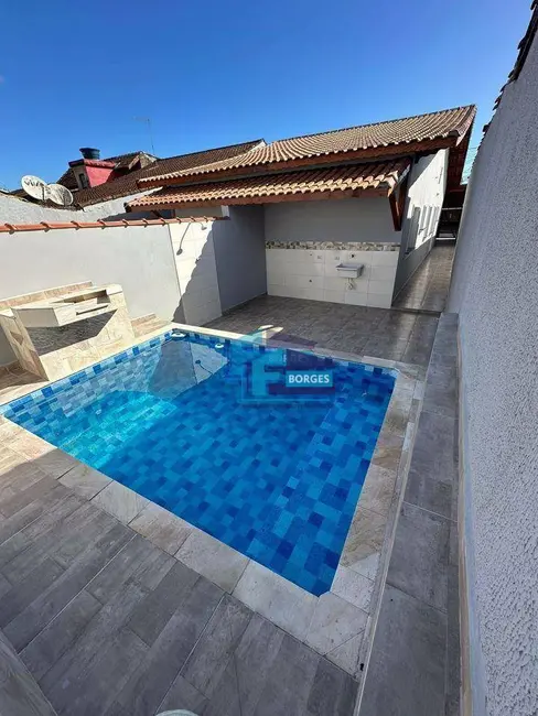 Foto 1 de Casa com 2 quartos à venda, 149m2 em Centro, Mongagua - SP