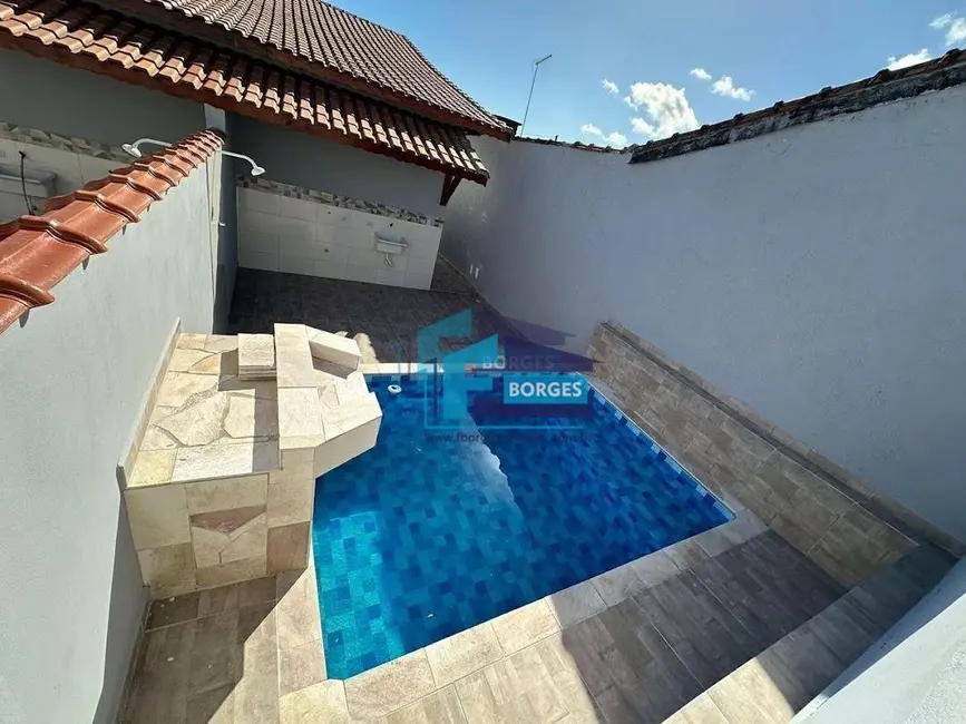 Foto 2 de Casa com 2 quartos à venda, 149m2 em Centro, Mongagua - SP
